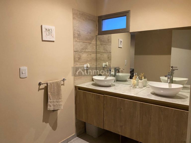 Casa en Venta en Lujan de Cuyo, Mendoza - USD 250.000 | Inmoup - 22