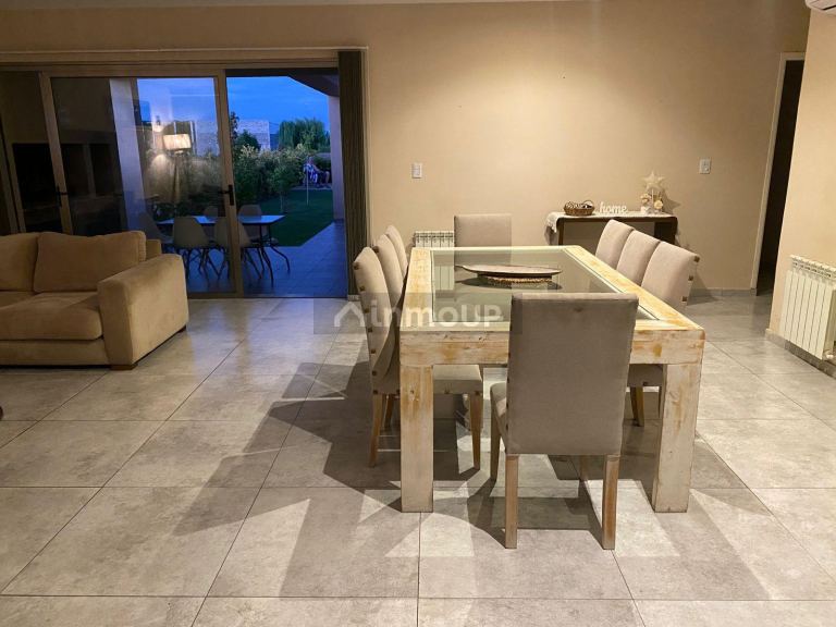 Lujan de Cuyo Terrada al 6600 Barrio Privado Tierras Altas, Casa en Venta