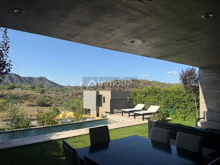 Casa en Venta en Capital, Mendoza