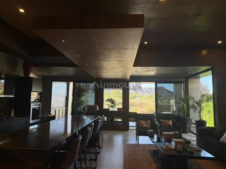 Casa en Venta en Capital, Mendoza