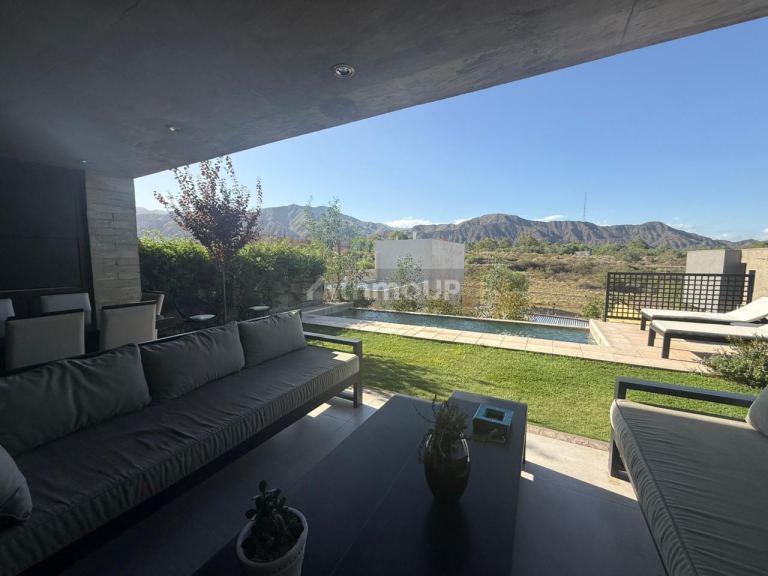 Casa en Venta en Capital, Mendoza