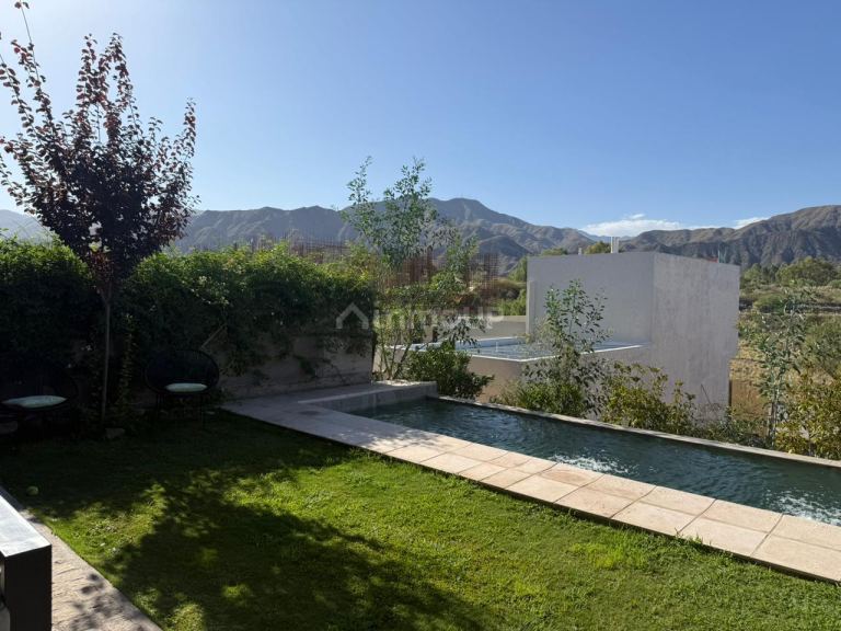 Casa en Venta en Capital, Mendoza