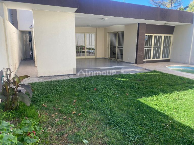 Casa en Alquiler en Capital, Mendoza