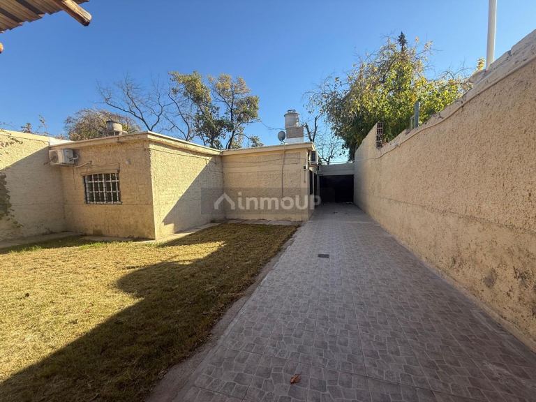Casa en Alquiler en Godoy Cruz, Mendoza