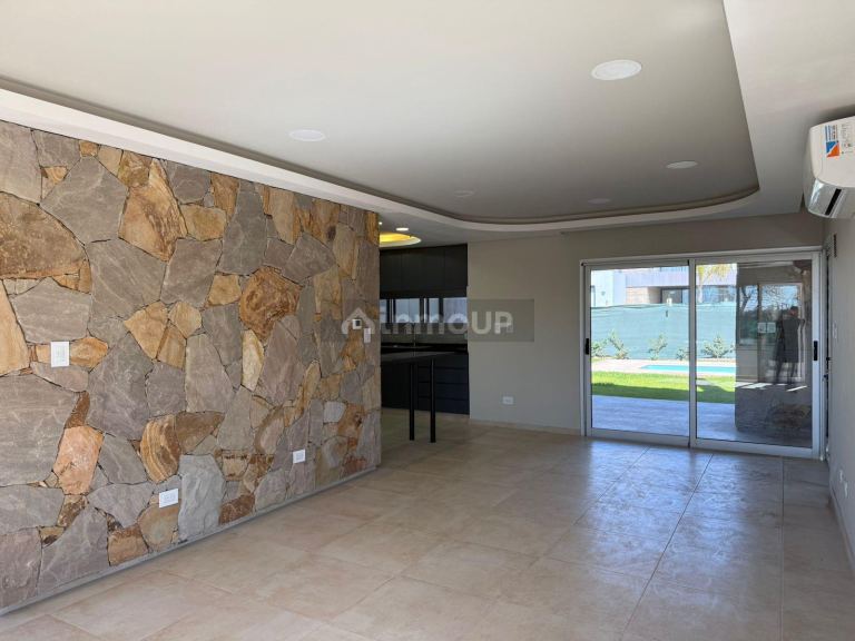 Casa en Alquiler en Maipu, Mendoza - USD 1.900 | Inmoup - 13
