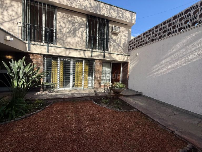 Casa en Venta en Capital, Mendoza - USD 130.000 | Inmoup - 6