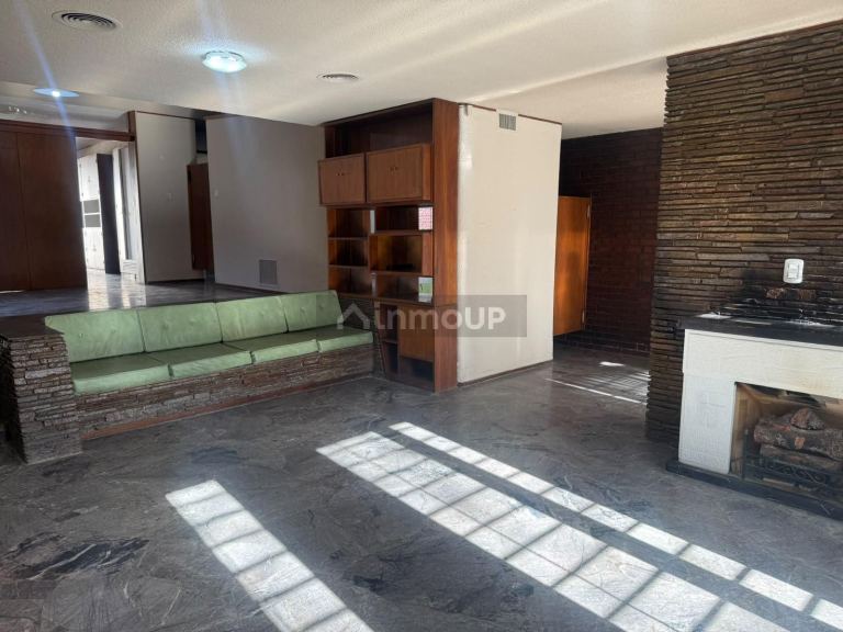 Casa en Venta en Capital, Mendoza - USD 130.000 | Inmoup - 8
