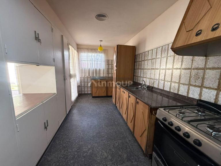 Casa en Venta en Capital, Mendoza - USD 130.000 | Inmoup - 12