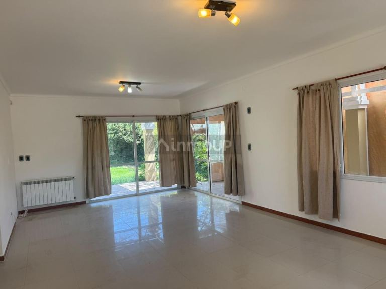 Casa en Alquiler en Maipu, Mendoza