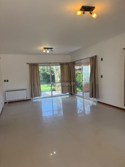 Casa en Alquiler en Maipu, Mendoza