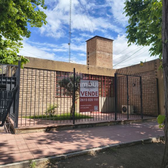 Galpon en Venta en Guaymallen, Mendoza - USD 180.000 | Inmoup - 1