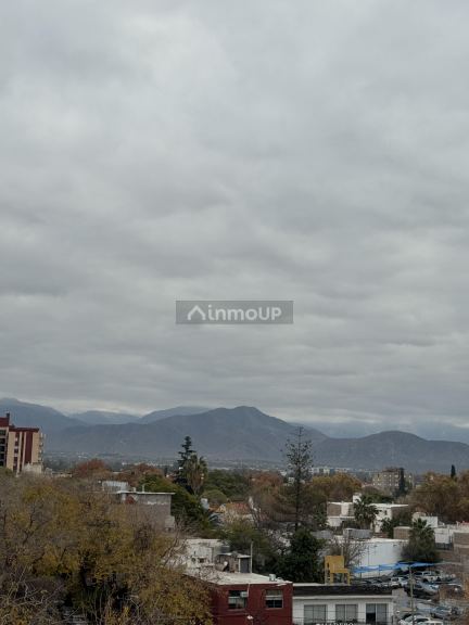 Oficina en Alquiler en Capital, Mendoza
