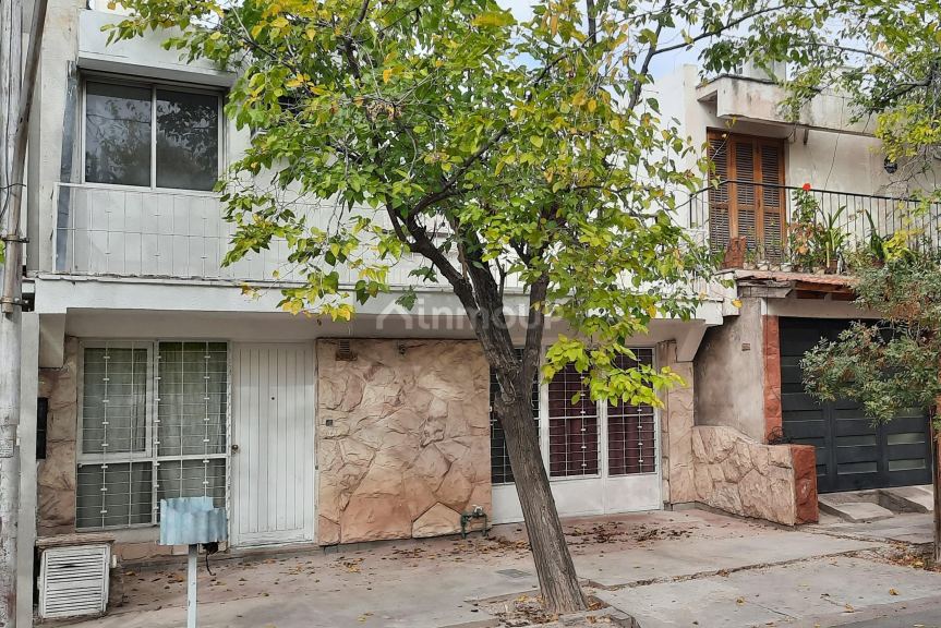 Casa en Venta en Guaymallen, Mendoza