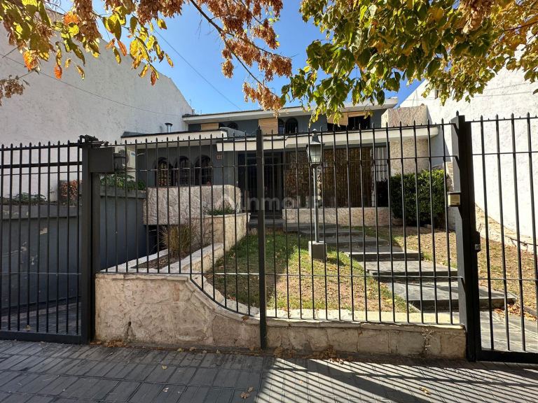 Casa en Venta en Las Heras, Mendoza