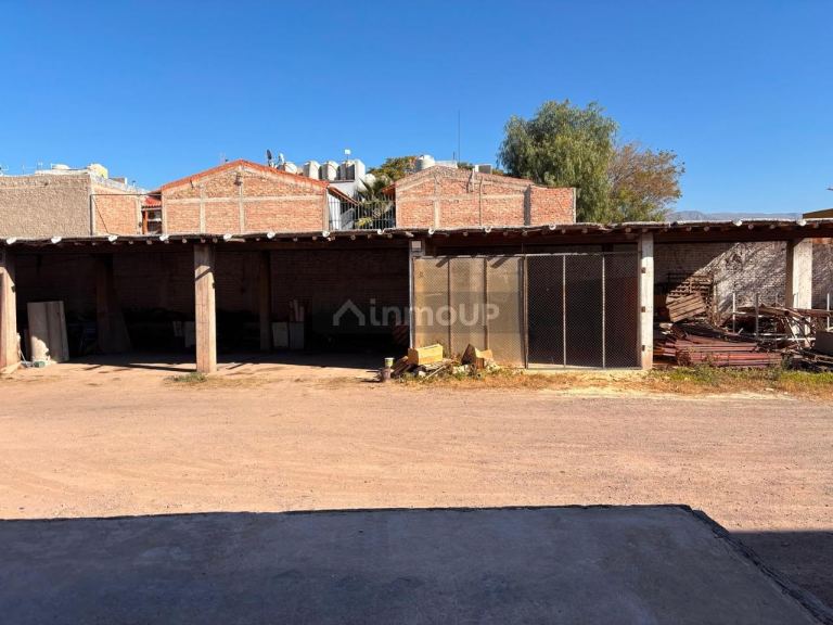 Galpon en Alquiler en Las Heras, Mendoza