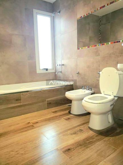Casa en Venta en Guaymallen, Mendoza - USD 295.000 | Inmoup - 10