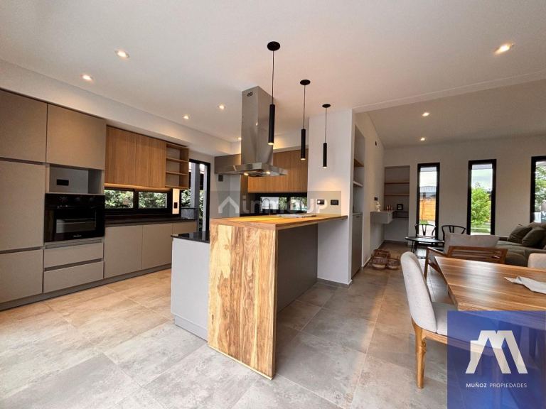 Casa en Alquiler en Lujan de Cuyo, Mendoza