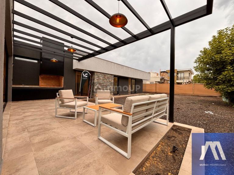 Casa en Alquiler en Lujan de Cuyo, Mendoza