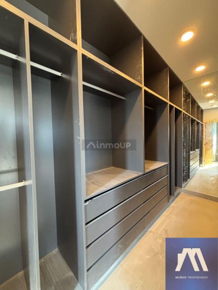 Casa en Venta en Lujan de Cuyo, Mendoza - USD 225.000 | Inmoup - 24