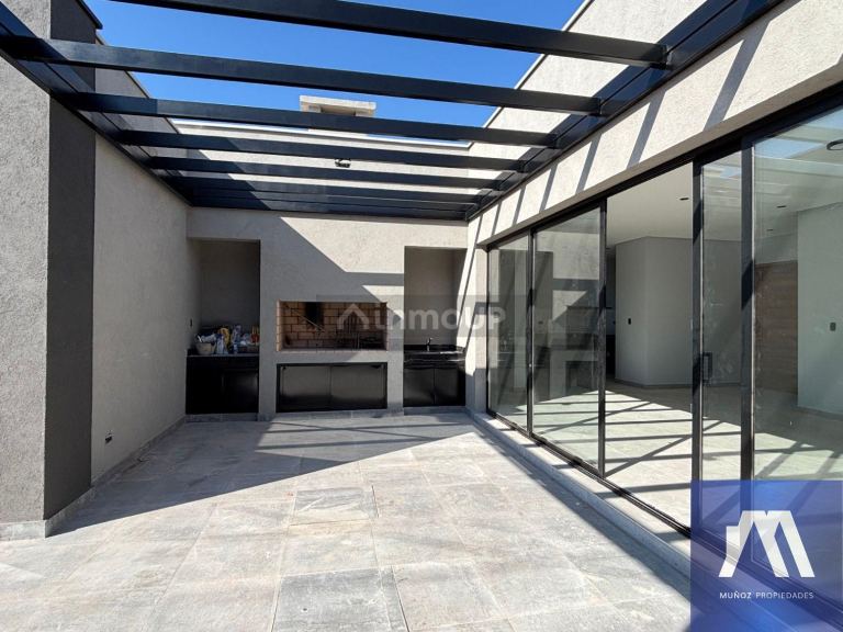Casa en Venta en Lujan de Cuyo, Mendoza - USD 225.000 | Inmoup - 10