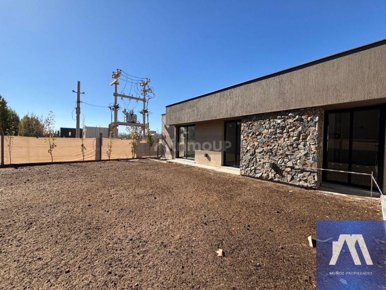 Casa en Venta en Lujan de Cuyo, Mendoza - USD 285.000 | Inmoup - 12