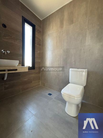 Casa en Venta en Lujan de Cuyo, Mendoza - USD 285.000 | Inmoup - 24