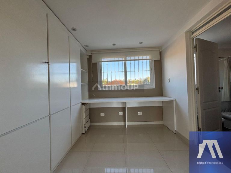 Casa en Venta en Lujan de Cuyo, Mendoza - USD 215.000 | Inmoup - 17
