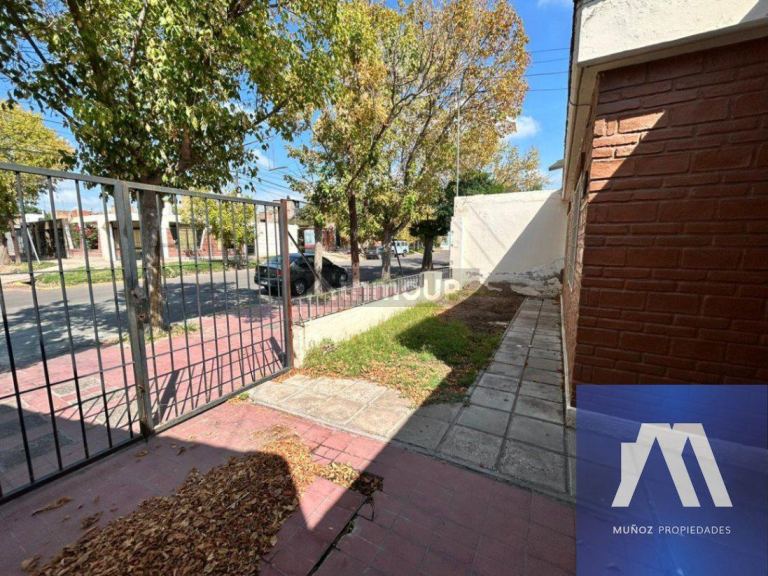 Lujan de Cuyo Cdro.Rivadavia 648, Luján de Cuyo, Provincia de Mendoza, Argentina