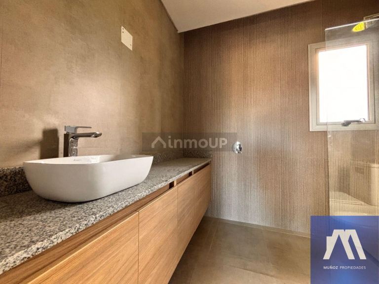 Casa en Venta en Maipu, Mendoza - USD 279.000 | Inmoup - 24