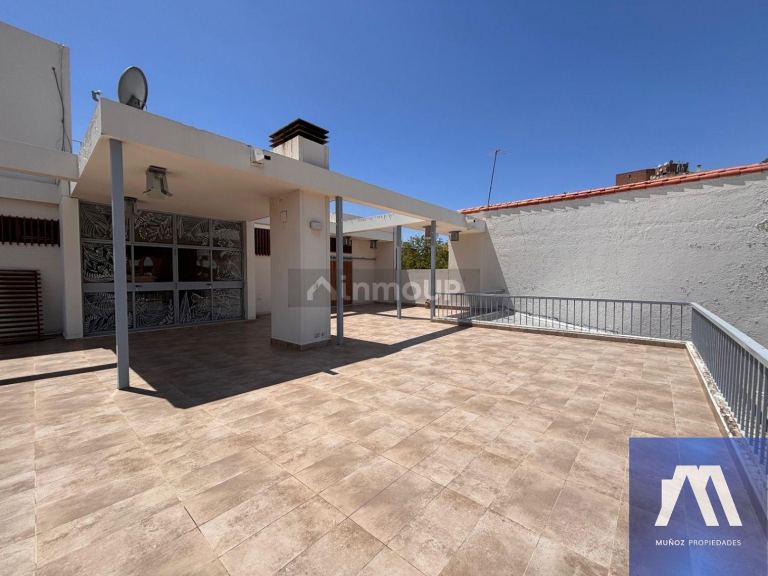 Casa en Venta en Capital, Mendoza - USD 1.100.000 | Inmoup - 12