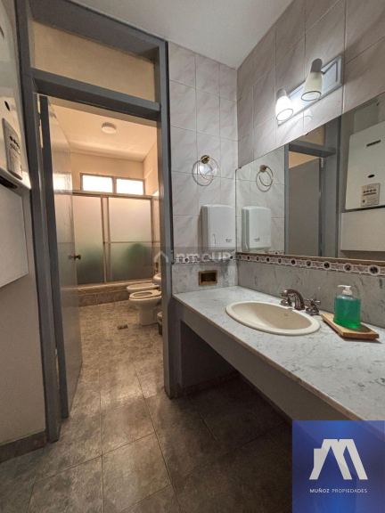 Casa en Venta en Capital, Mendoza - USD 1.100.000 | Inmoup - 9