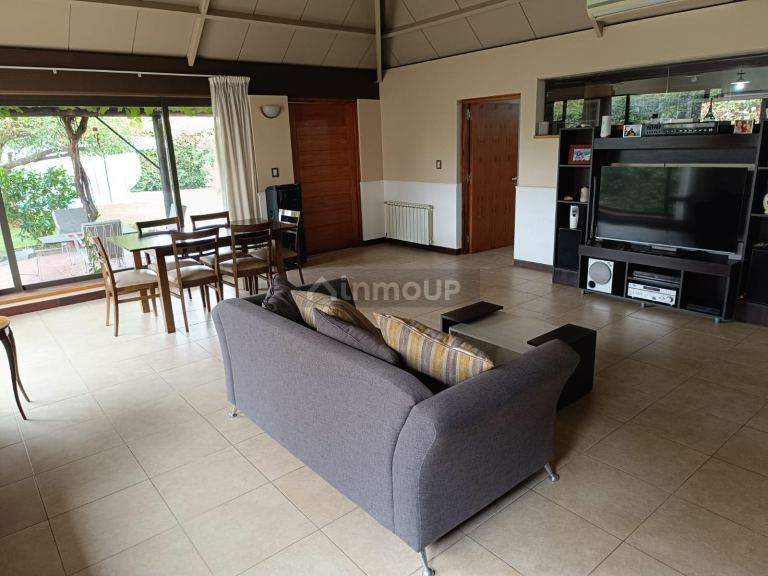 Casa en Venta en Maipu, Mendoza