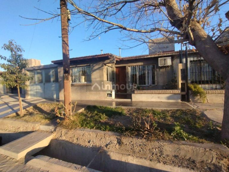 Casa en Venta en Maipu, Mendoza
