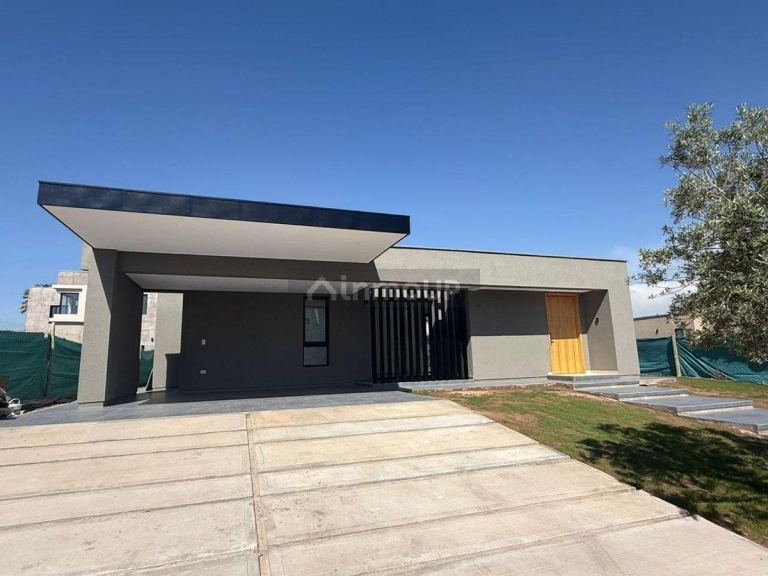 Casa en Venta en Maipu, Mendoza