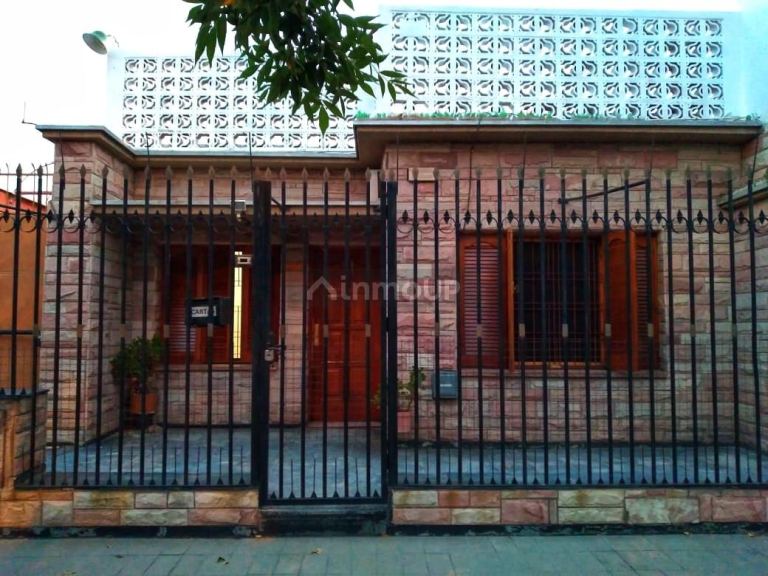 Casa en Venta en Guaymallen, Mendoza