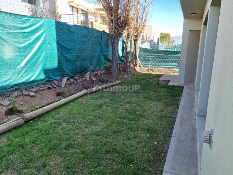 Casa en Alquiler en Lujan de Cuyo, Mendoza