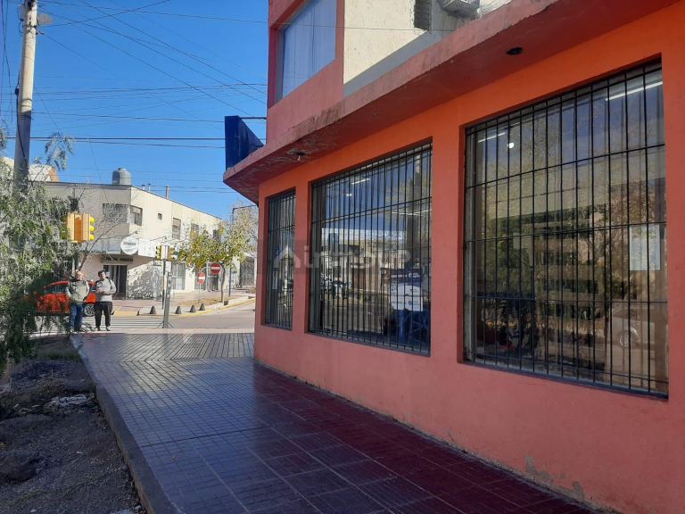 Local Comercial en Alquiler en Godoy Cruz, Mendoza