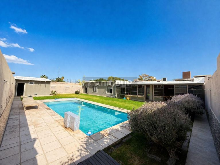 Casa en Venta en Guaymallen, Mendoza