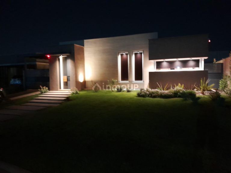 Casa en Venta en Maipu, Mendoza