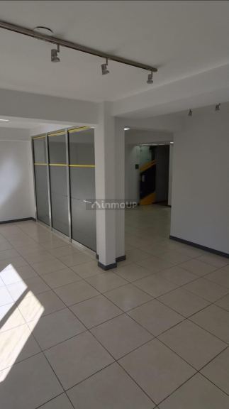 Local Comercial en Alquiler en Capital, Mendoza - $ 1.000.000 | Inmoup - 9