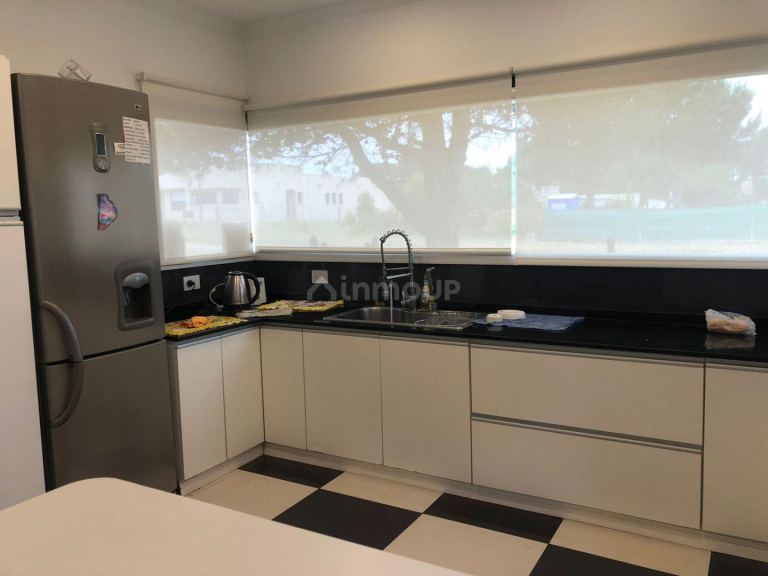 Casa en Venta en Pinamar, Buenos Aires Costa Atlantica