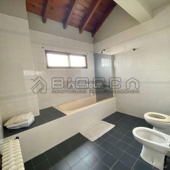 Casa en Venta en Bahia Blanca, Buenos Aires Interior