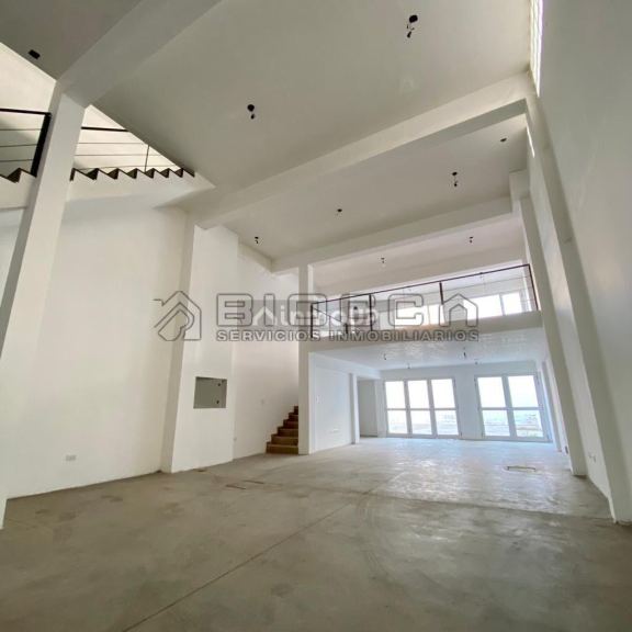 Local Comercial en Alquiler en Bahia Blanca, Buenos Aires Interior