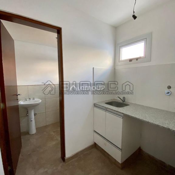 Local Comercial en Alquiler en Bahia Blanca, Buenos Aires Interior