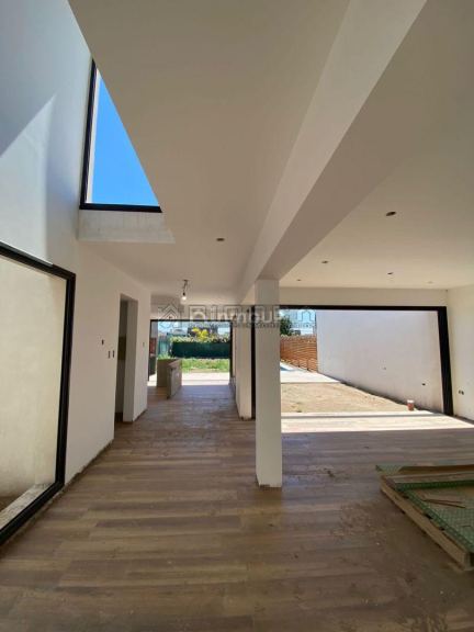 Casa en Venta en Bahia Blanca, Buenos Aires Interior