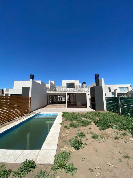 Casa en Venta en Bahia Blanca, Buenos Aires Interior