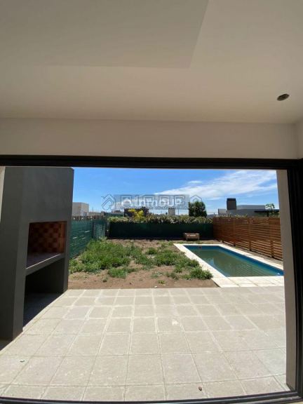 Casa en Venta en Bahia Blanca, Buenos Aires Interior