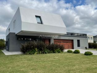 Mar del Plata VIVIENDA LOTE 8