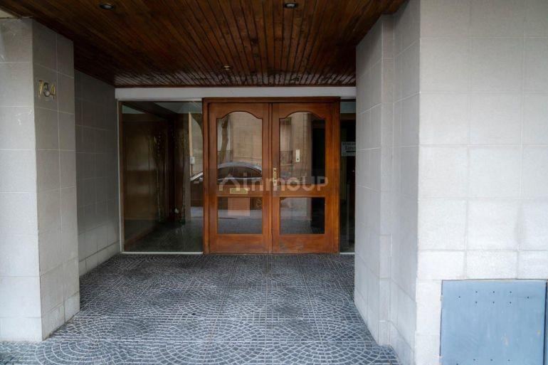 Departamento en Venta en Balcarce, Buenos Aires Interior