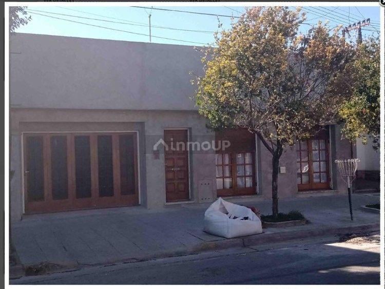 Casa en Venta en Balcarce, Buenos Aires Interior